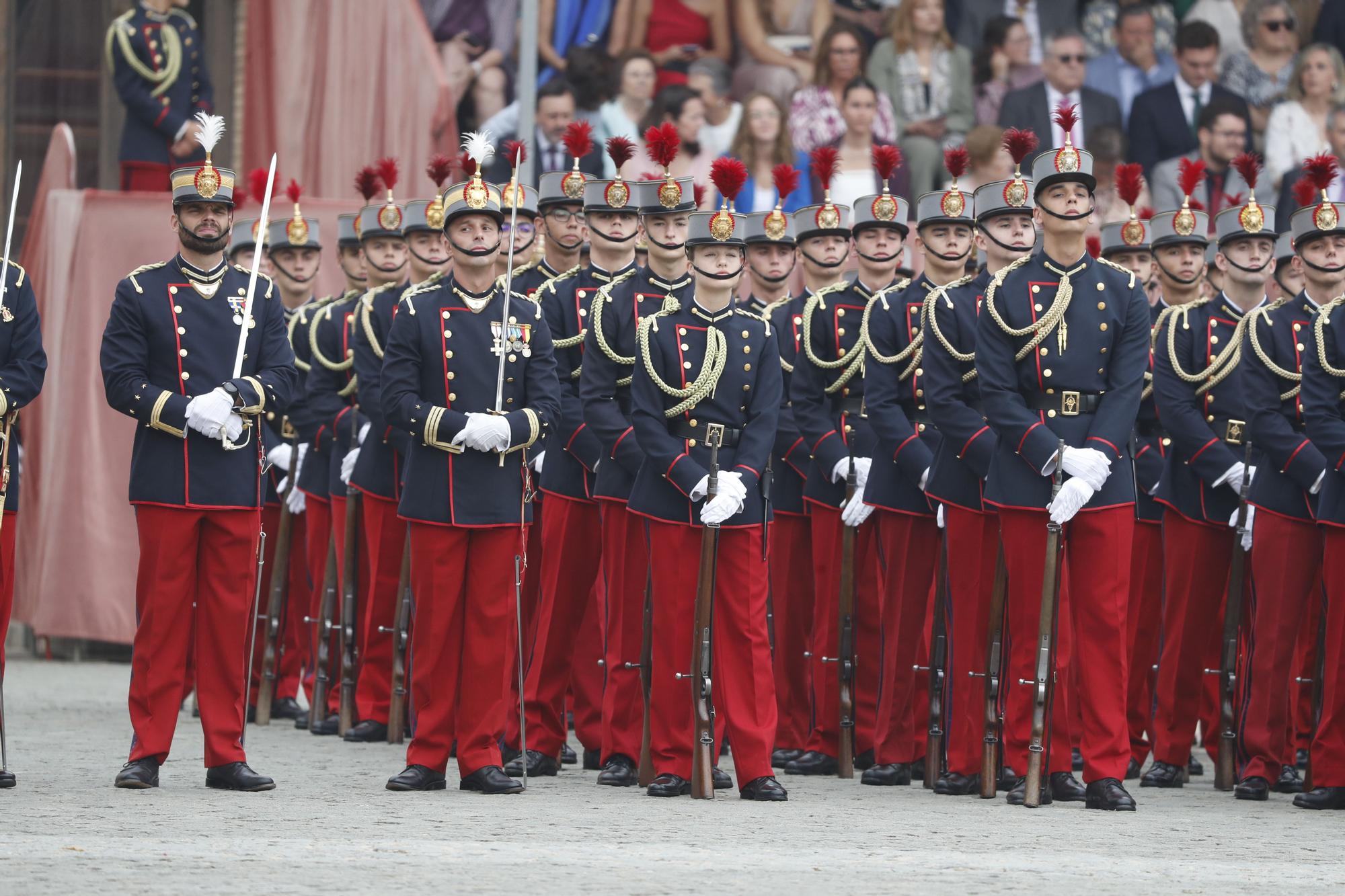 La princesa de Asturias, Leonor, jura bandera en Zaragoza