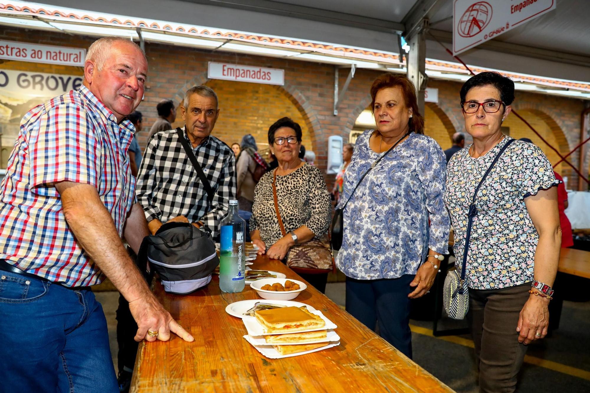 La jornada inaugural de la Festa do Marisco de O Grove.