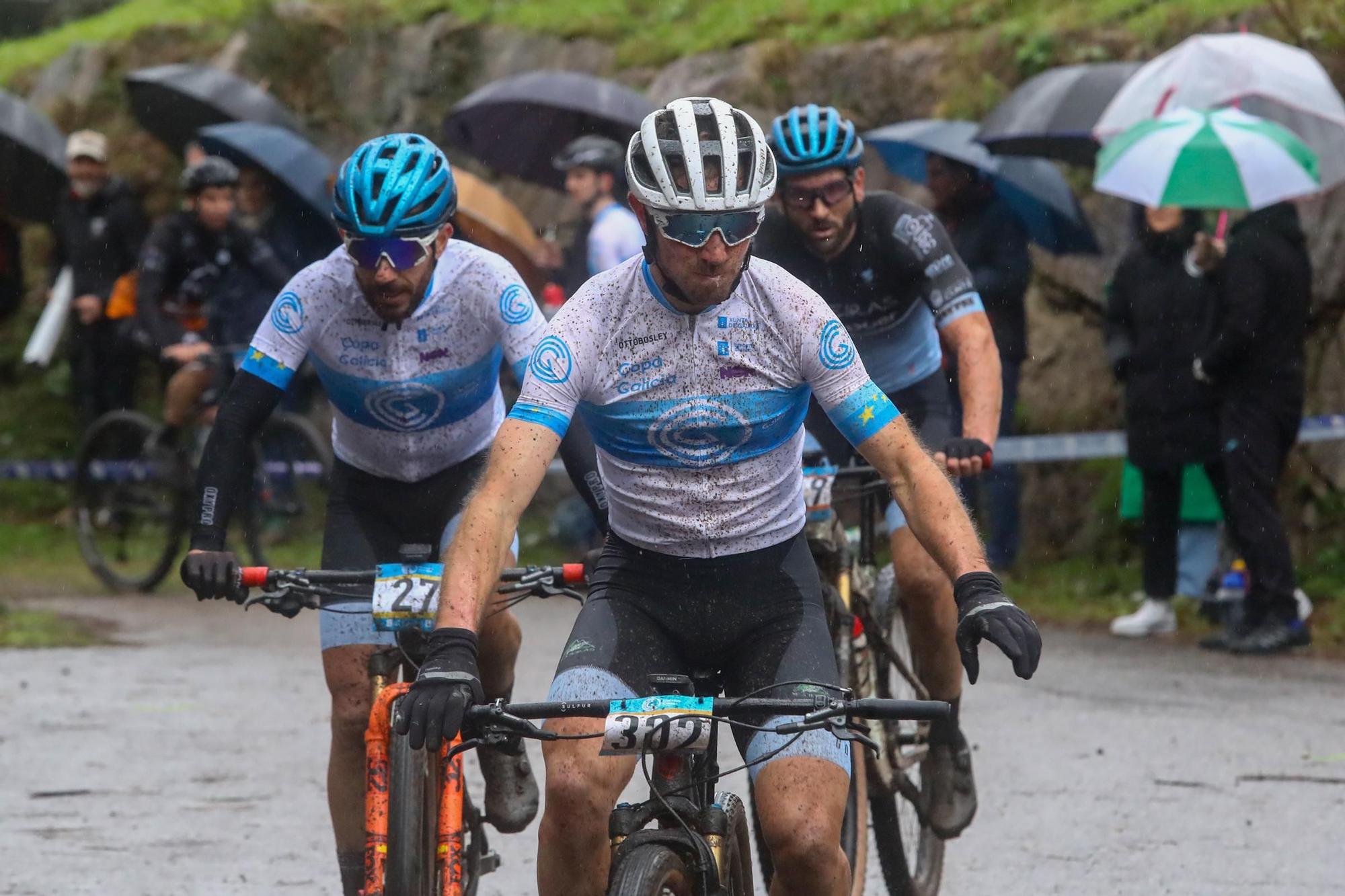 El monte Xiabre se convierte en el paraíso de la bicicleta de montaña