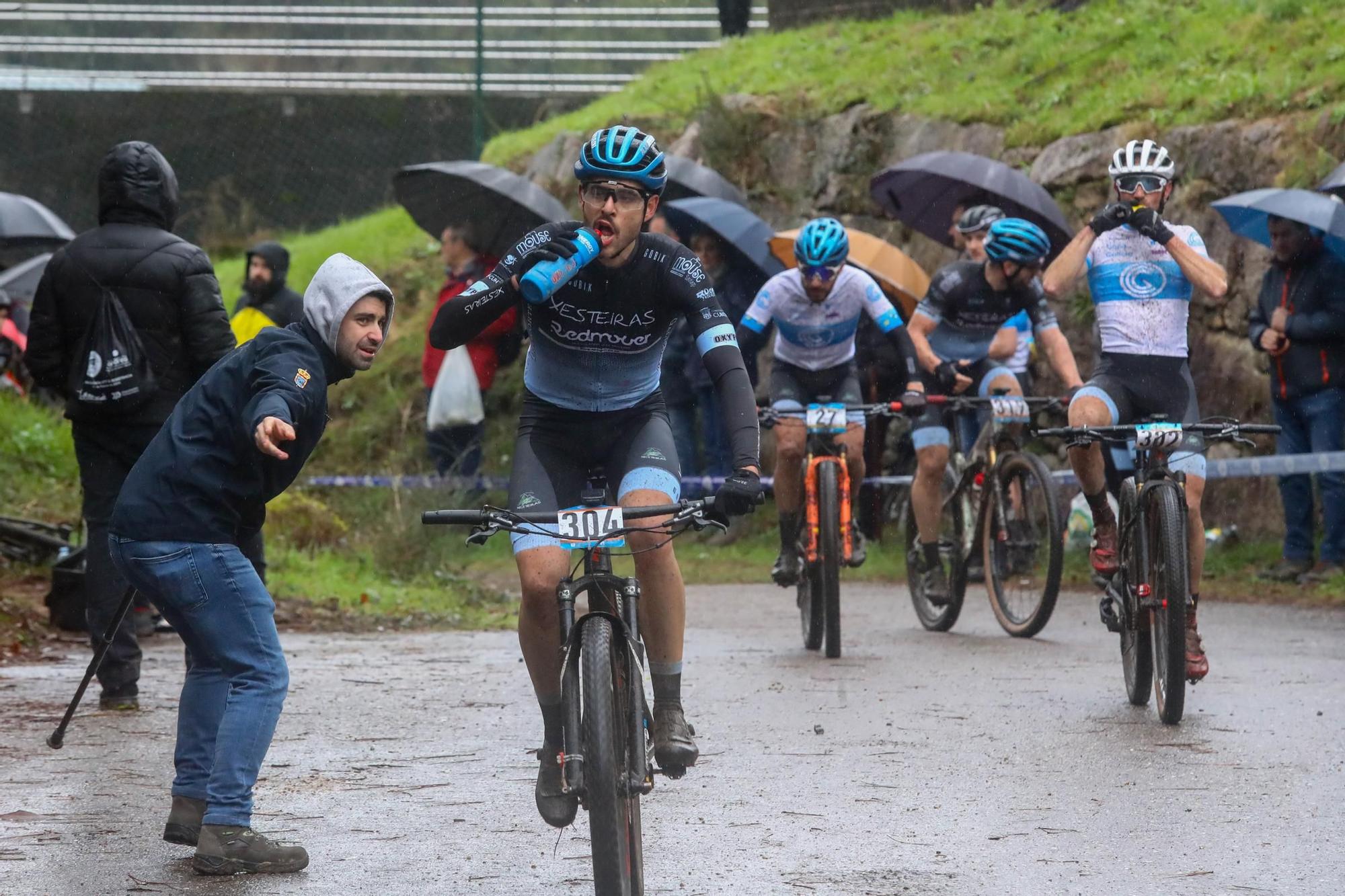 El monte Xiabre se convierte en el paraíso de la bicicleta de montaña