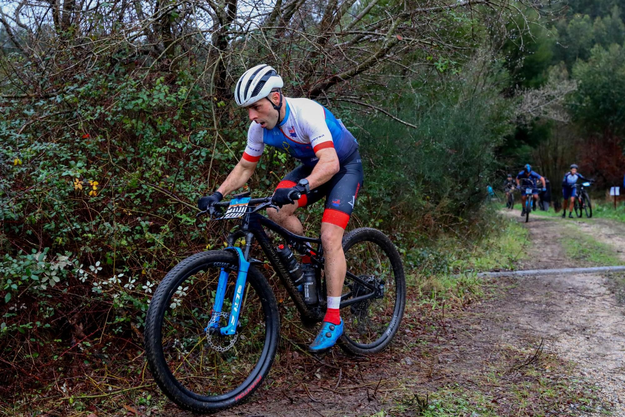 El monte Xiabre se convierte en el paraíso de la bicicleta de montaña