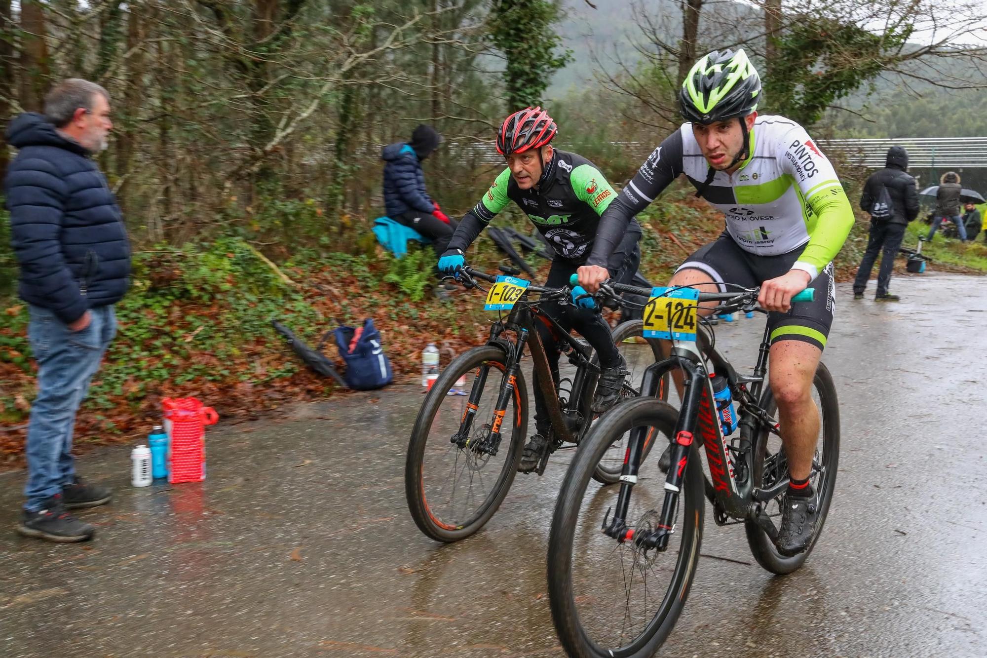 El monte Xiabre se convierte en el paraíso de la bicicleta de montaña