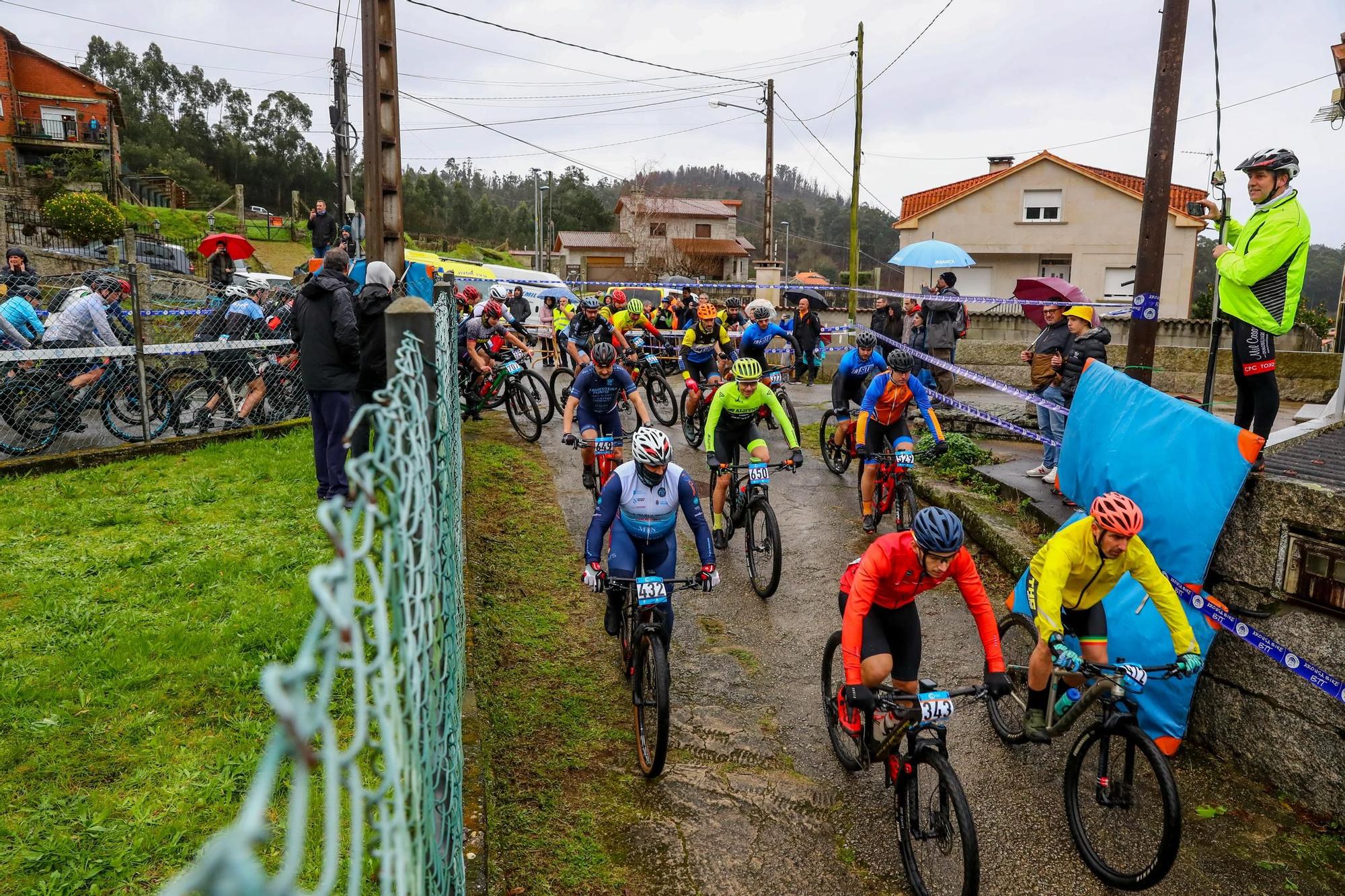 El monte Xiabre se convierte en el paraíso de la bicicleta de montaña