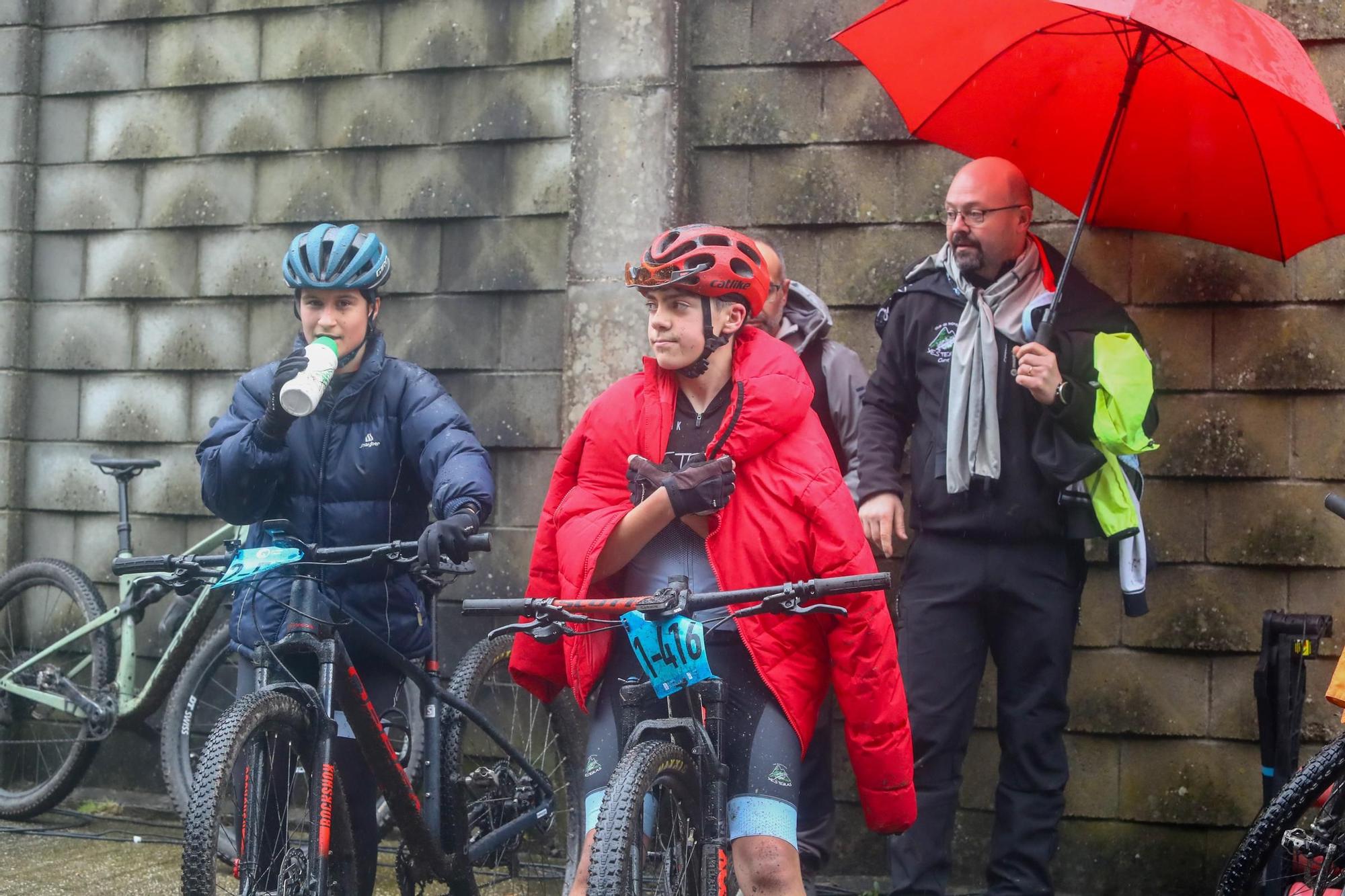 El monte Xiabre se convierte en el paraíso de la bicicleta de montaña