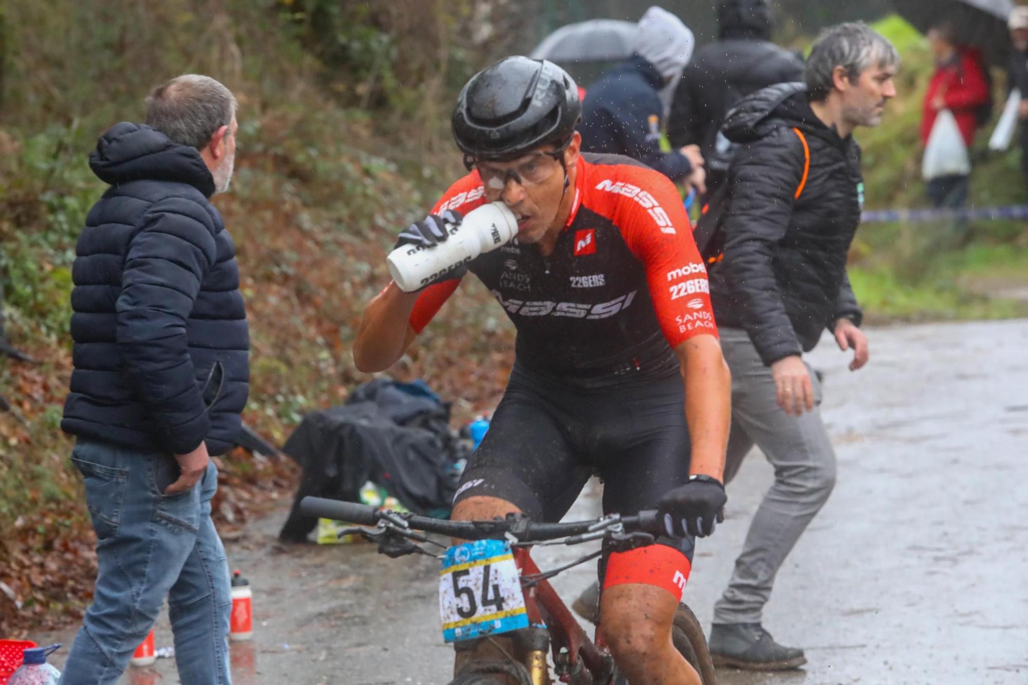 El monte Xiabre se convierte en el paraíso de la bicicleta de montaña