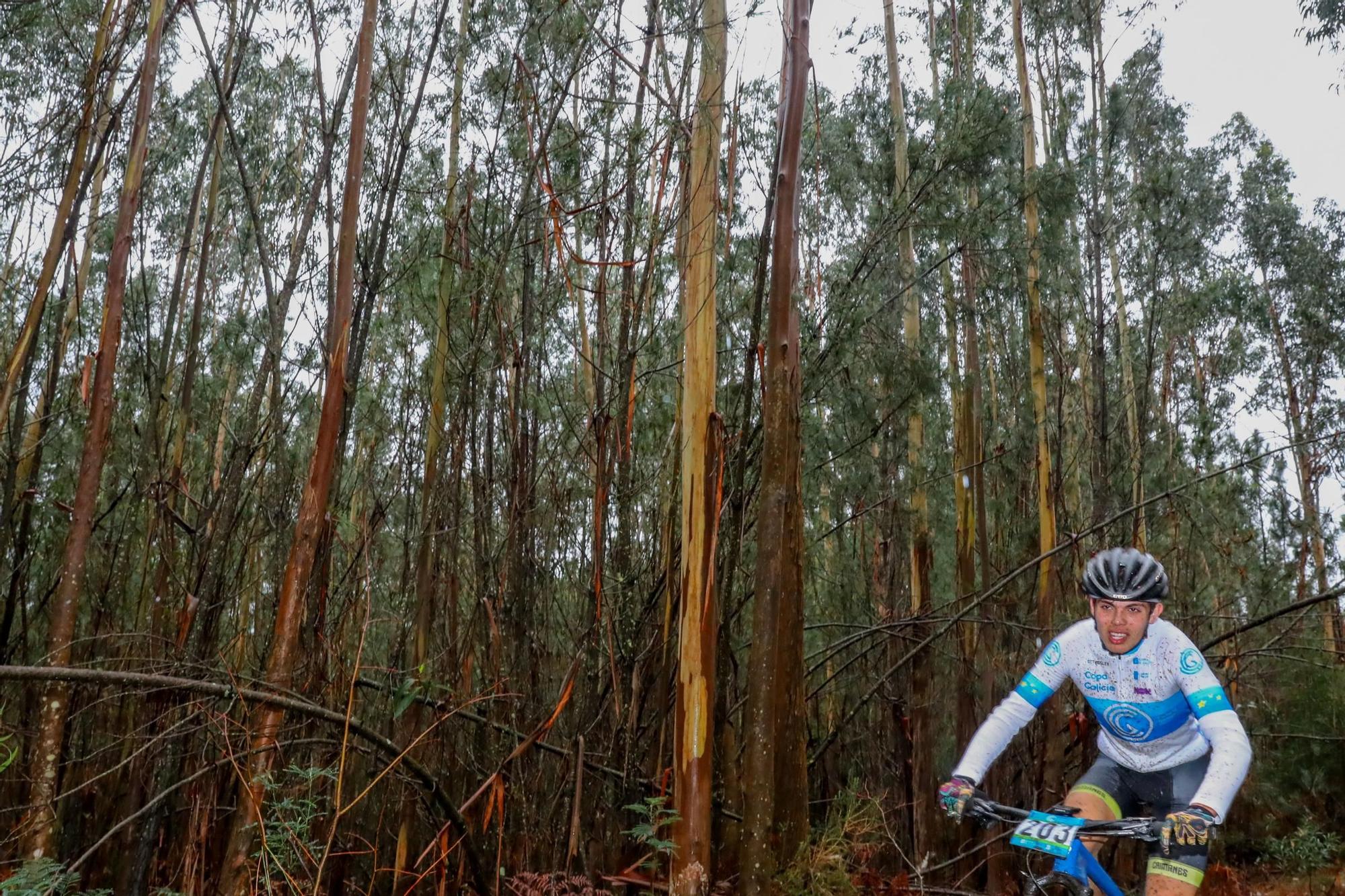 El monte Xiabre se convierte en el paraíso de la bicicleta de montaña