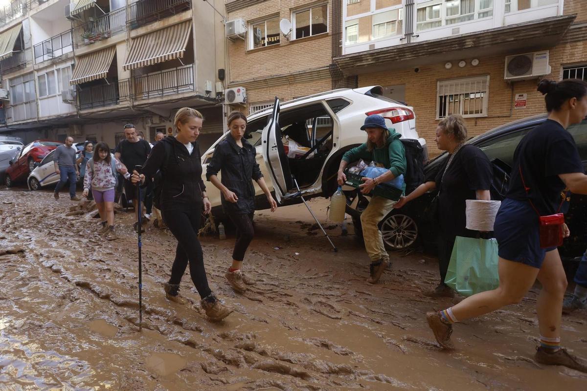 Vecinos de Paiporta.