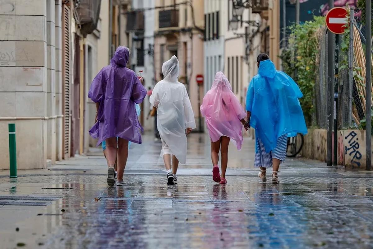 Los PFAS se utilizan a menudo para fabricar ropa impermeable.