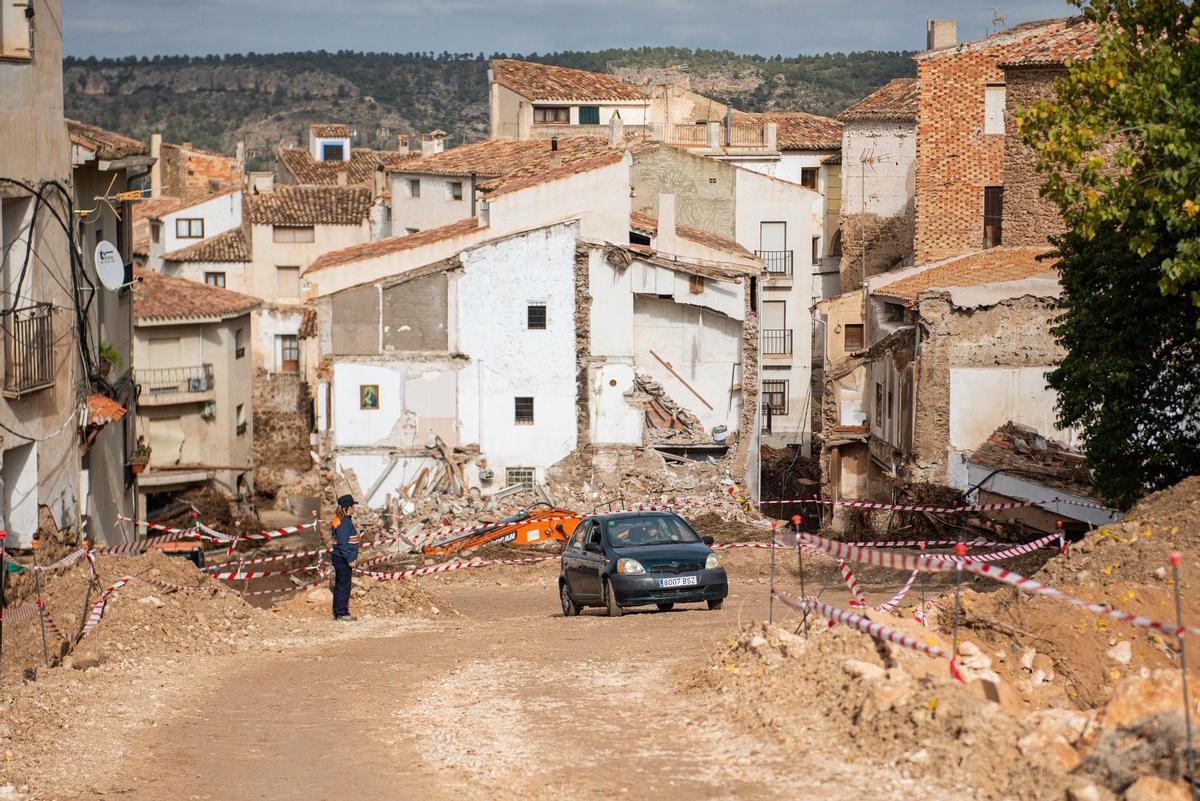 Tareas de reparación y limpieza tras el impacto de la DANA en Letur.