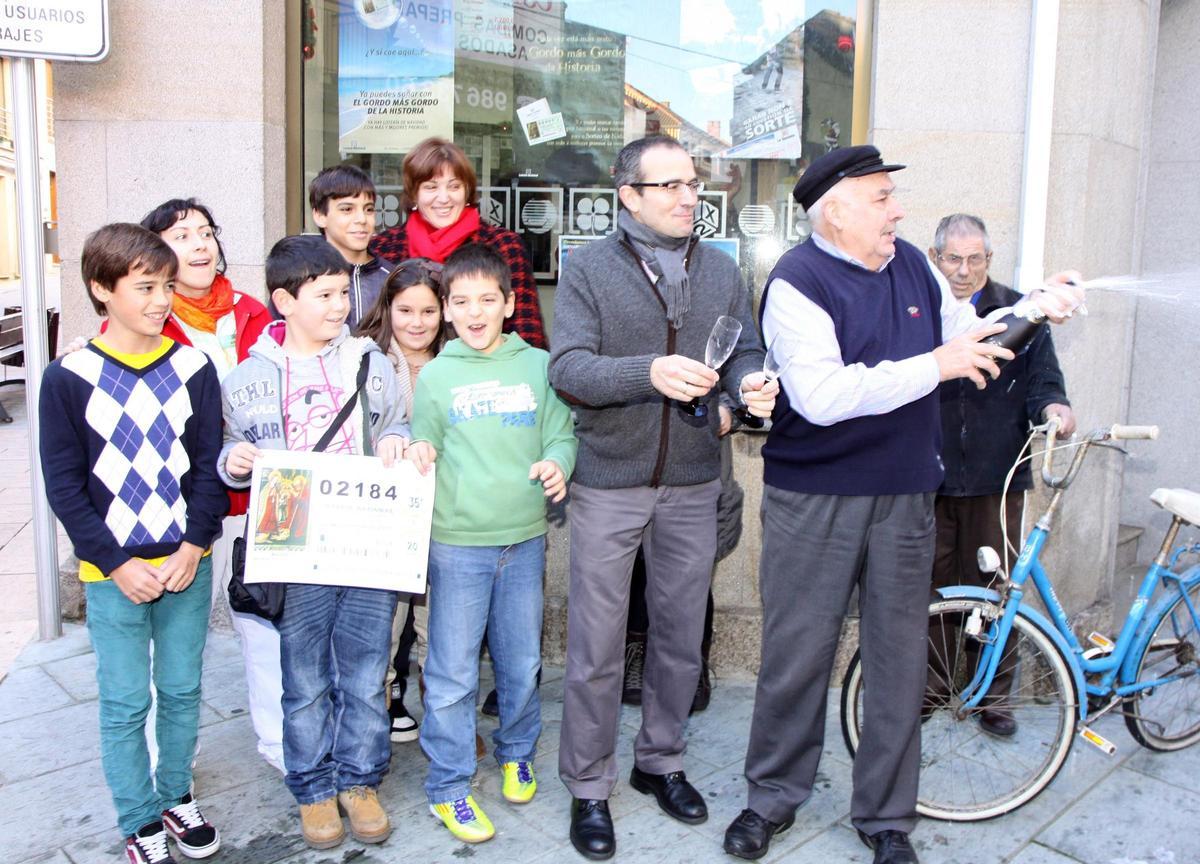 Manuel Rodríguez Lores en plena celebración, en 2011.